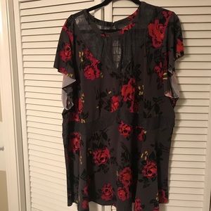 CHARCOAL FLORAL LACE TORRID TOP NWT SIZE 4x